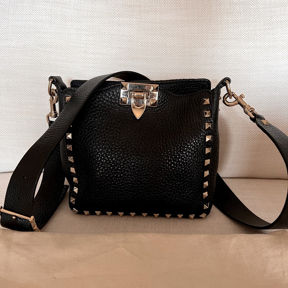 Valentino mini rockstud hobo bag - Black